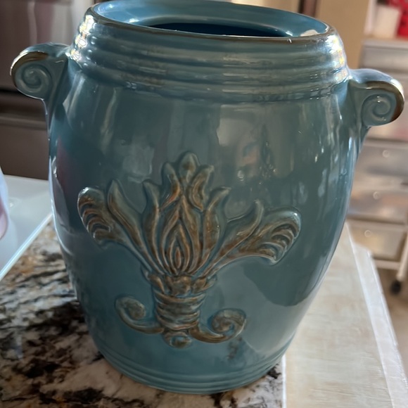 Gorgeous ceramic jar with lid color light blue New - Picture 11 of 17